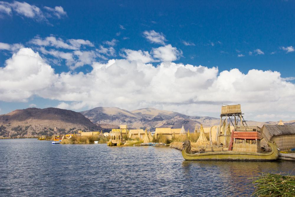 Экскурсия по озеру Титикака: острова Урос и Такиле