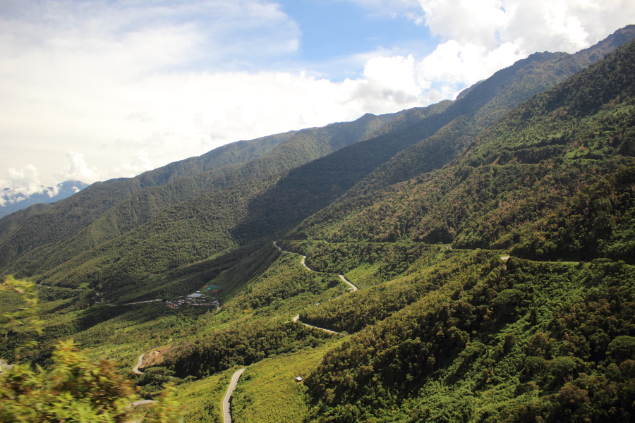 Дорога в Мачу-Пикчу: из Куско к Hidroelectrica (Гидроэлектрика)